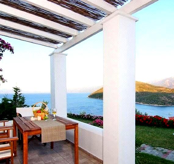 Petra Mare Village